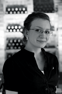 Laura Rhys