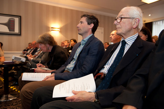 AIV 2012 debate