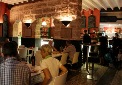 wineing la tapa del vino